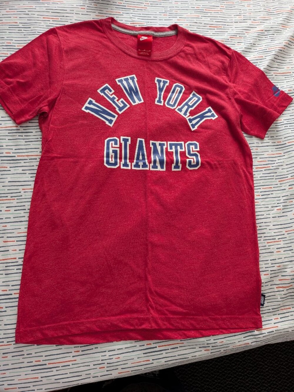 New York Giants Red T-Shirt women's size medium